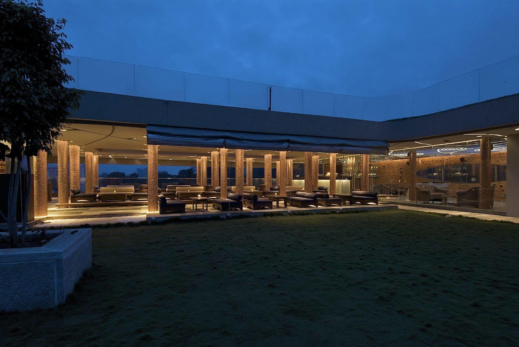 Vivanta Bengaluru, Whitefield Eksteriør billede
